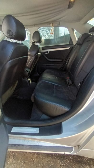 Vand audi a4 b7 pentru dezmembrări negociabil