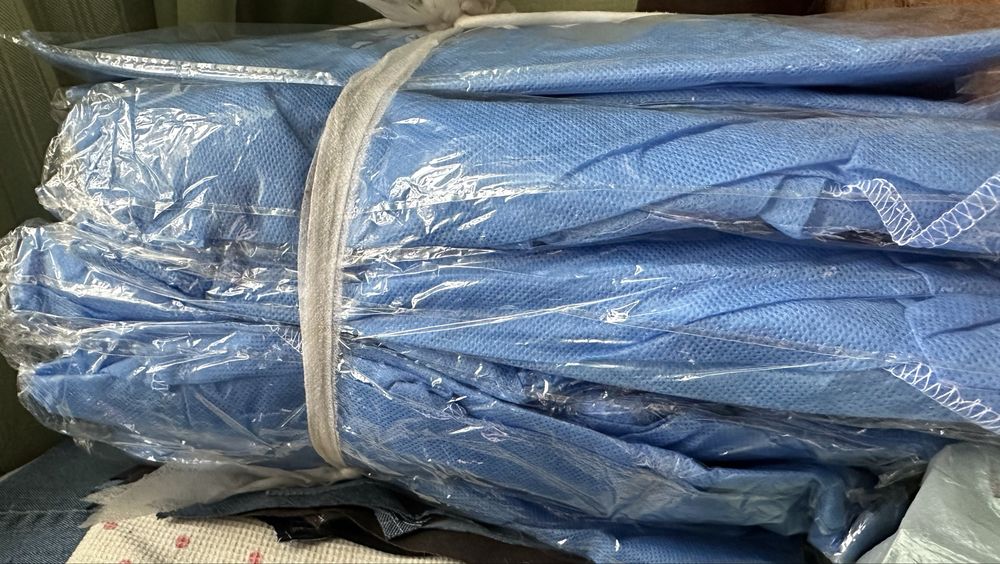 Халаты одноразовые