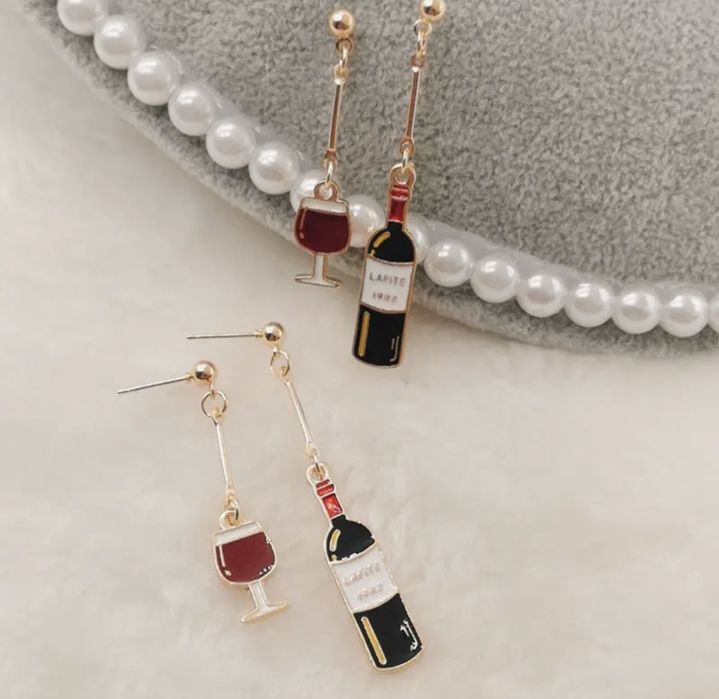 Ръчна изработка - Асиметрични обеци “Бутилка и Чаша вино”