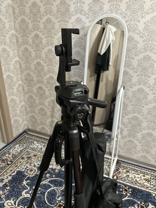 Штатив для сьемки видео