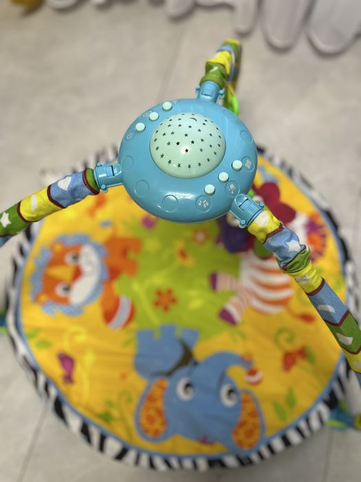 Centru activități bebeluși cu muzică