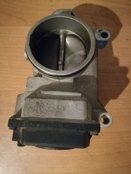 Дроссельная заслонка