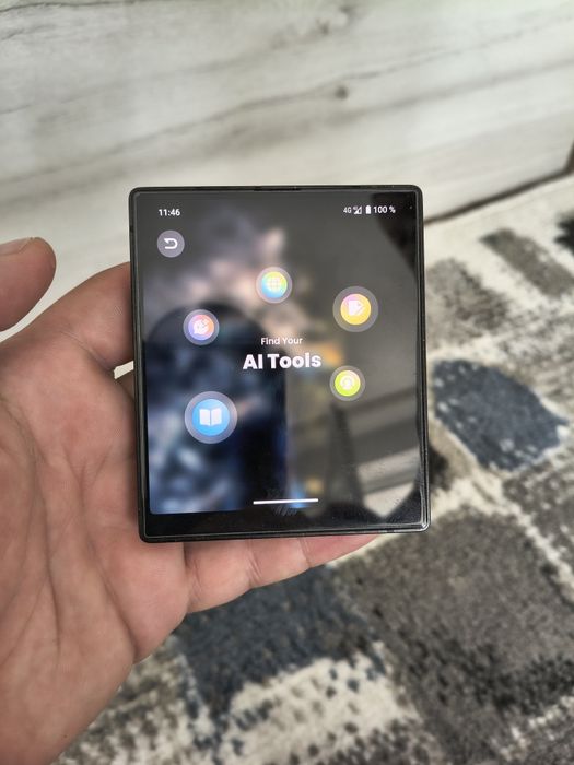 iKKO MindOne Pro – Telefon AI Modular Compact, Tastatură QWERTY, IMPECABIL (Pachet Complet)