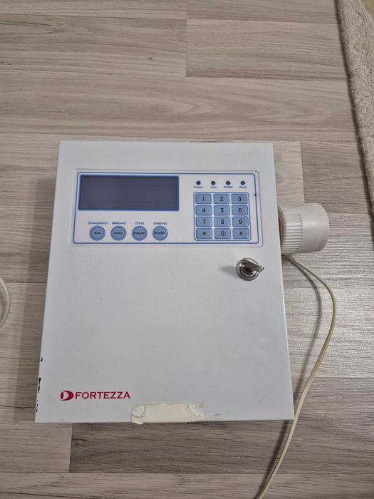 Sistem de Alarma profesional wireless FORTEZZA PRO GSM-M4D, METALICA