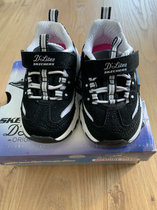 Incălțăminte nouă Skechers D'Lites, mărimea 21
