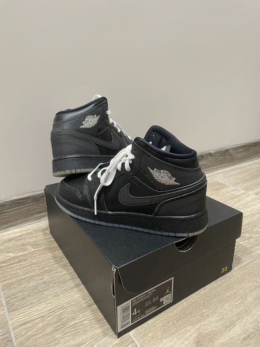 Продавам обувки Nike Jordan 36 номер