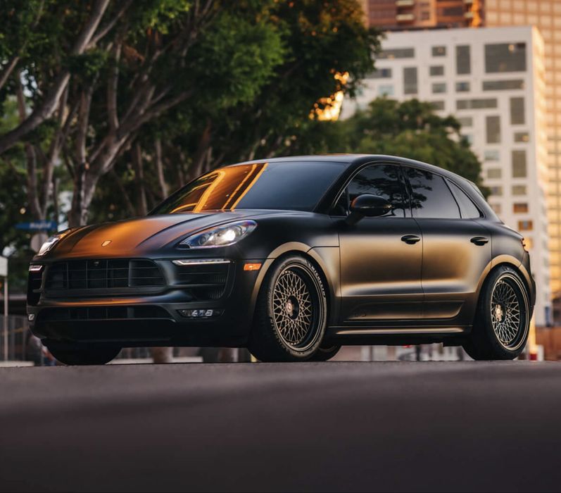 Коли под наем за различни мероприятия - Балове и Сватби