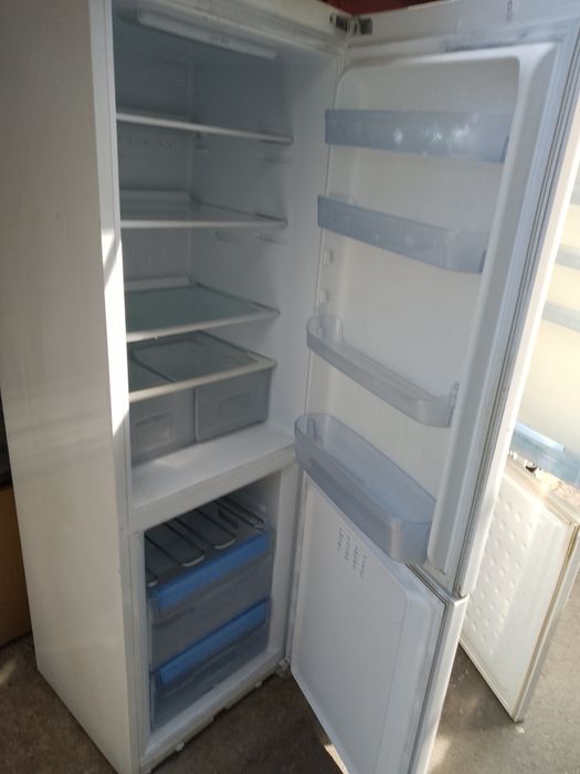 Frigider Indesit arctic Whirlpool asigur transport