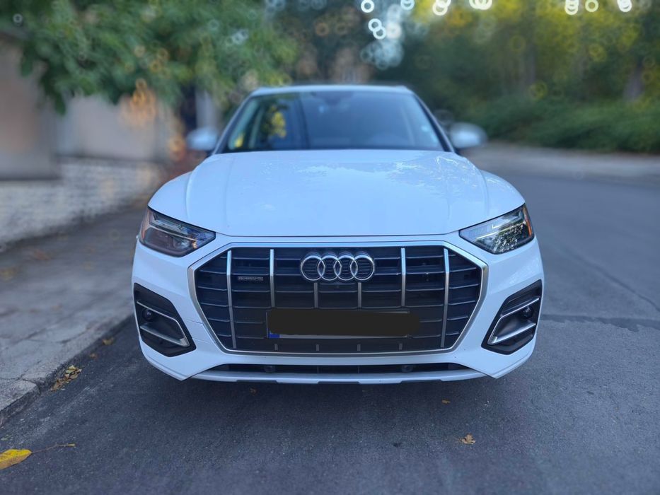 Audi Q5 2021 година