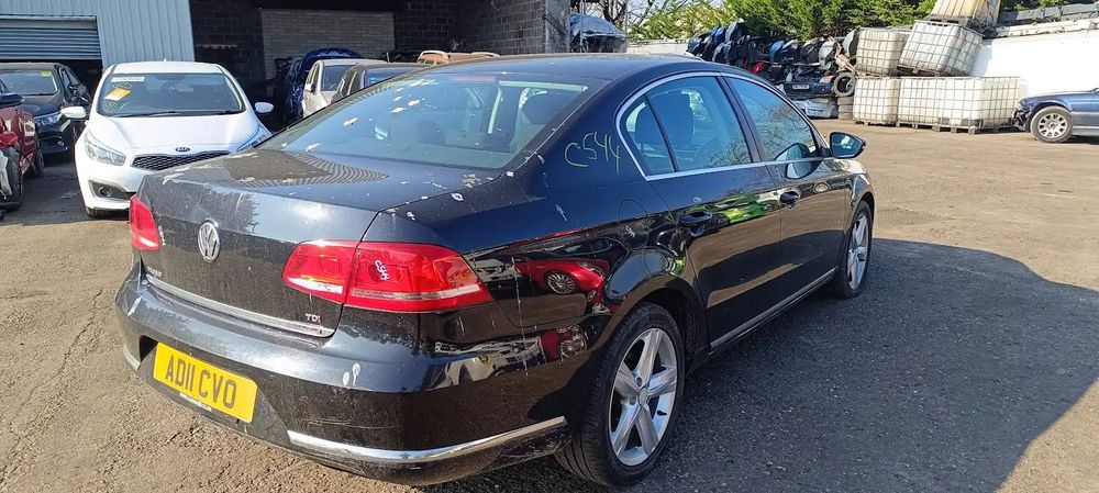 Dezmembrari / Dezmembrez VW Passat B7 (362) [Fabr 2010-2014] 1.6 TDI CAYC cutie viteze manuala cod culoare LC9X