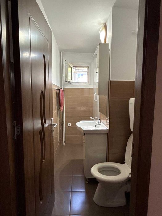 Chirie apartament 4 camere Nufarul