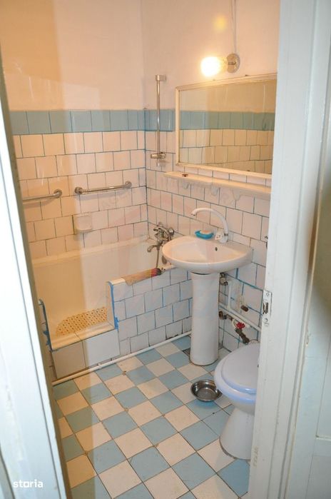 De vanzare apartament 2 camere, Centru