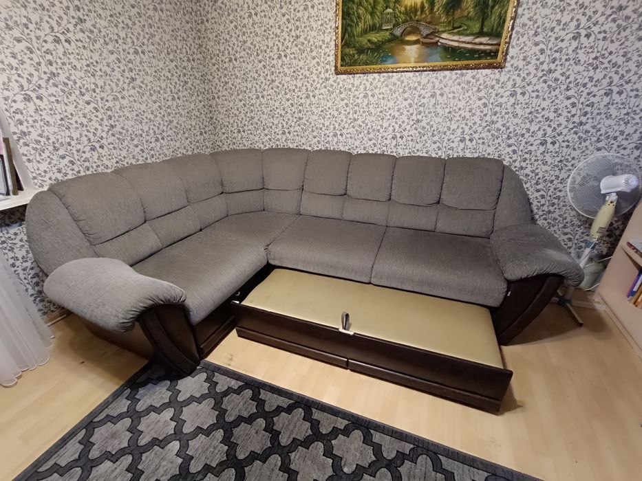 Мягкий угловой диван