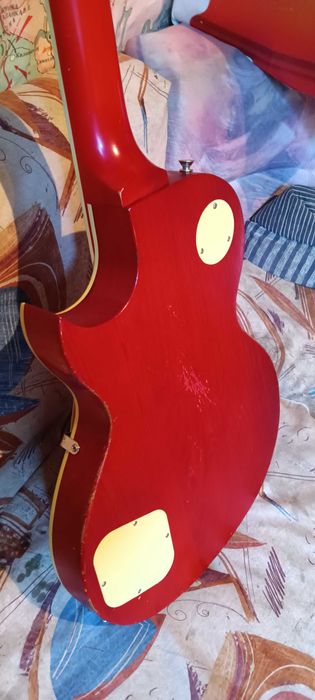 Електрическа китара Стратокастер и Лес Пол, супер колекция