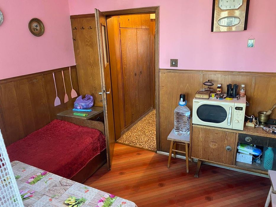 Тристаен апартамент под наем в ж.к. Красно село, 2213902