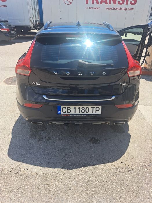 Волво v40 cross country 2.0 150