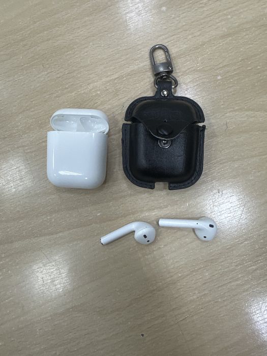 Airpods 2 поколения