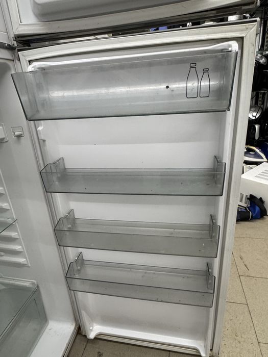 Хладилиник sharp