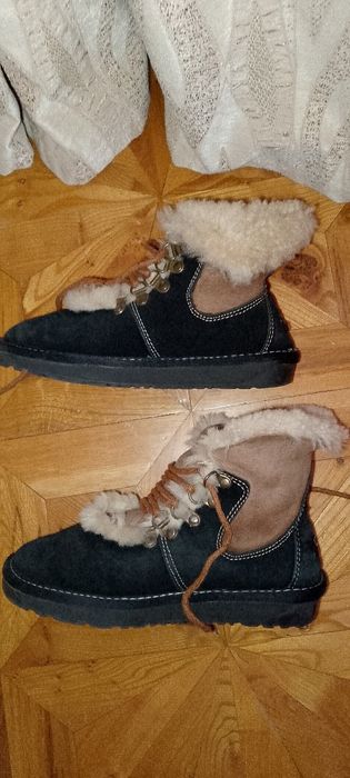 Зимние ботиночки - угги.