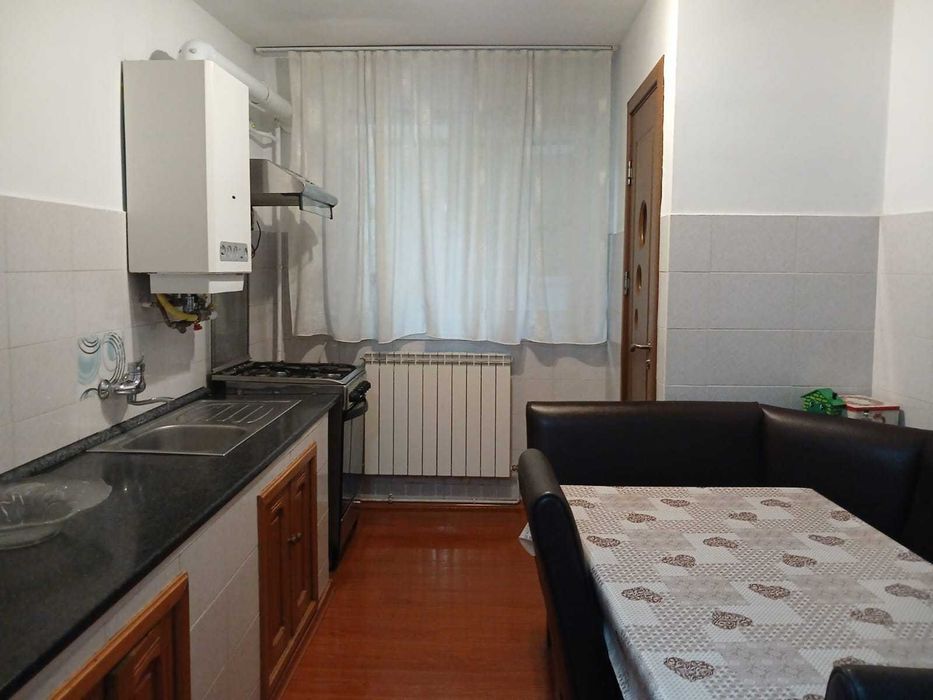Apartament 2 camere de vânzare – Centru, Drăgășani | 50 mp | Centrală proprie