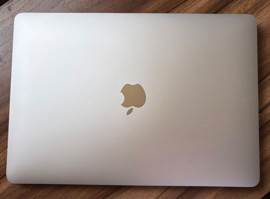 Продам  MacBook Air