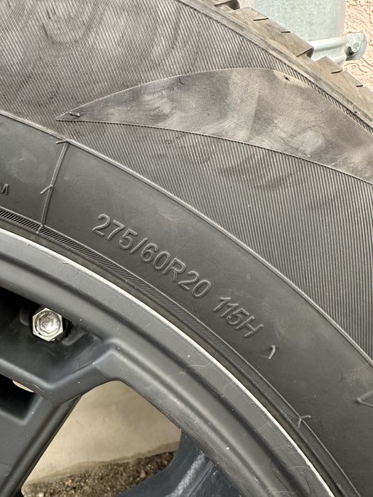 Джанти с гуми за Toyota 20”