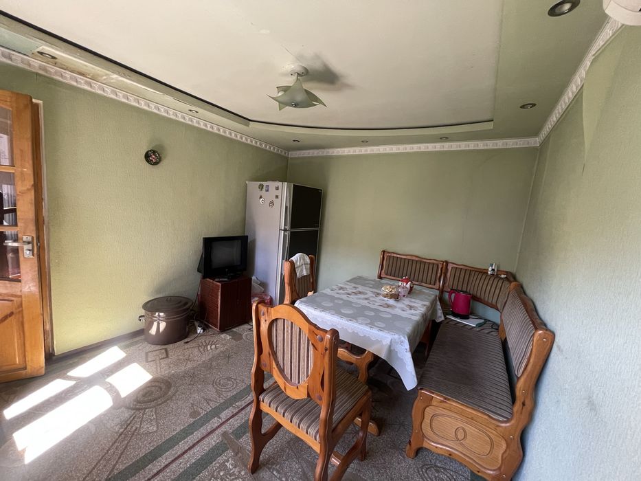 Дом с бассейном и сауной