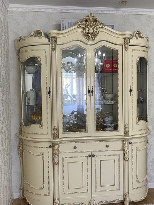 Джоконда бежевого цвета