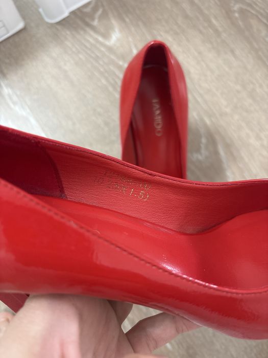 Туфли б/у кожасы жұмсақ өте жақсы