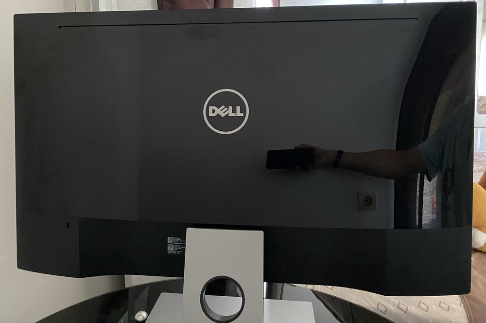 Monitor dell de 27 inch