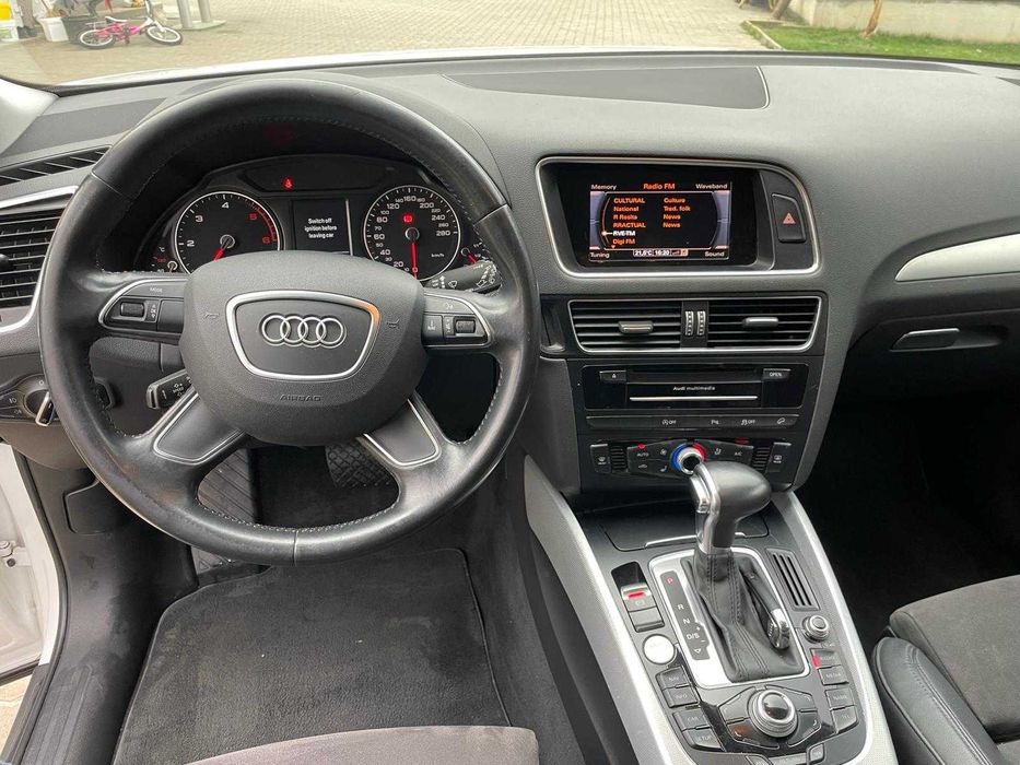 Audi Q5 2015 – 2.0 TDI, 180 CP – Stare Excelentă, Proprietar