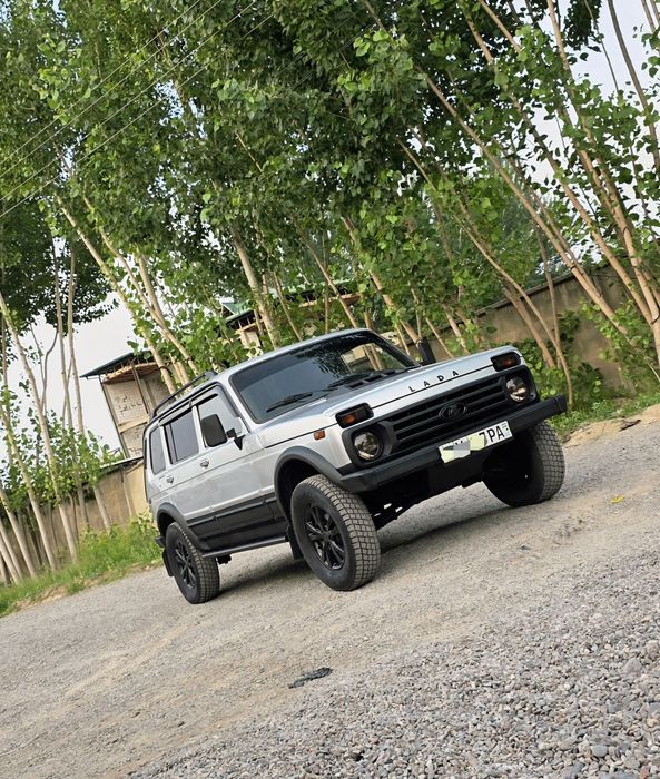 Niva 4x4 Sotiladi