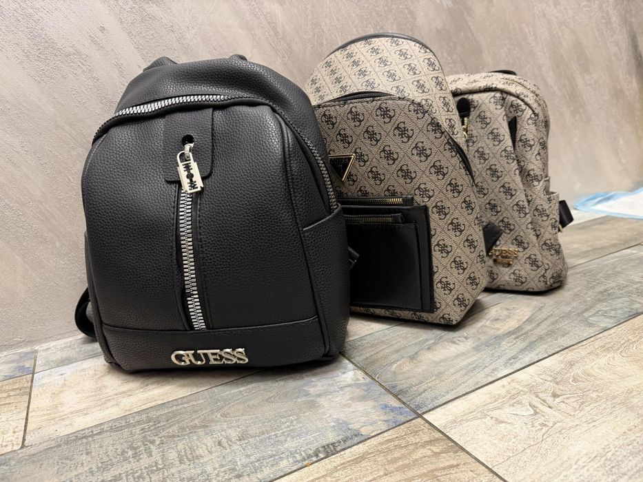 Guess , LV, Karl... дамски чанти и раници, клъч и портмонета, кардхолд
