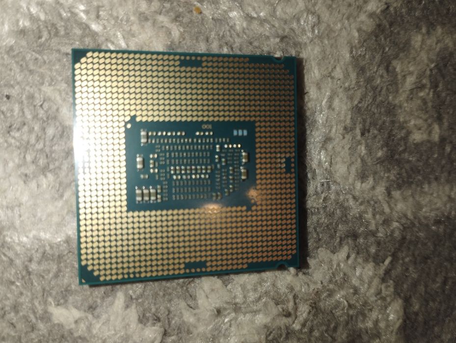 процессор i3 (без встроенной графики!))