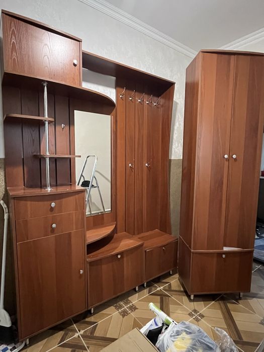 Коречнивый шкаф!!!