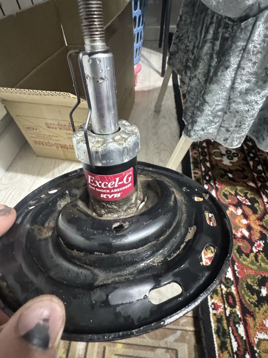 Продам Амортизатор