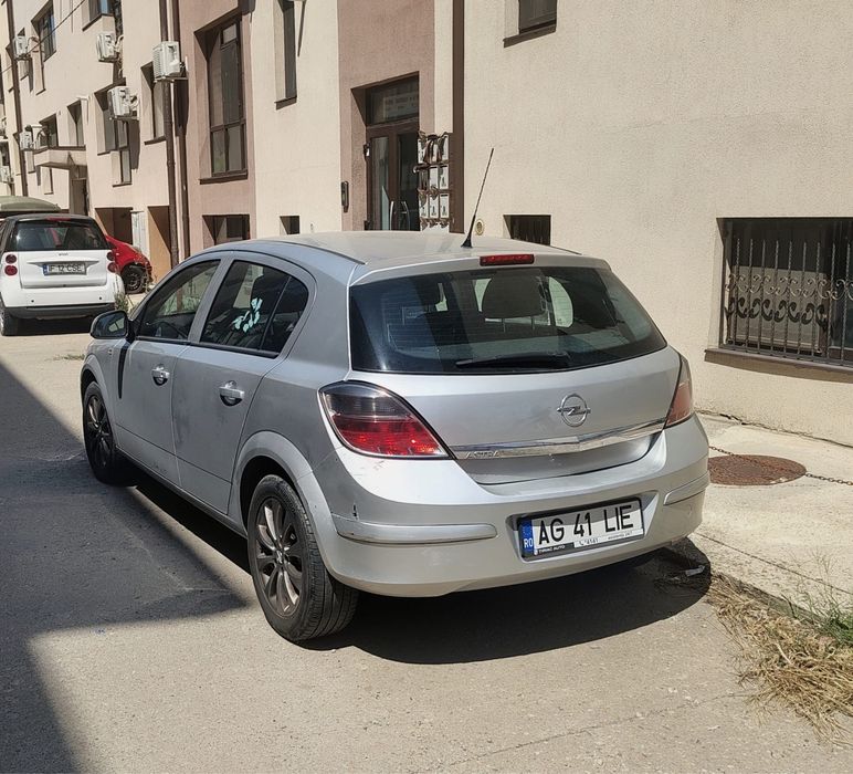 Opel Astra H  cu GPL, 122mii km reali, AC și pilot automat de