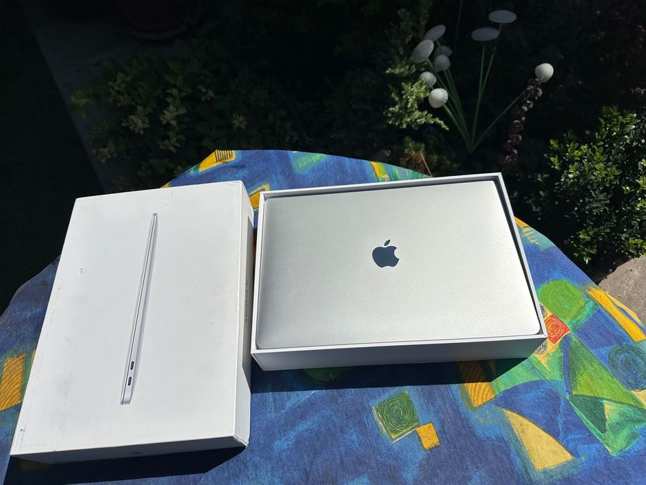 MacBook Air M1 8/256 EAC