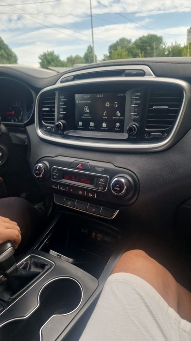 Продам Kia SORENTO