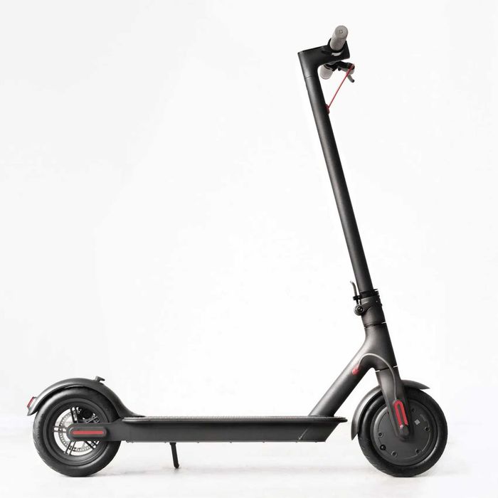 Trotinetă electrică Xiaomi M365 – stare impecabilă, rulaj foarte mic