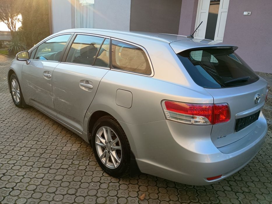 Toyota Avensis t27 1.8 valvematic.Euro5.2011