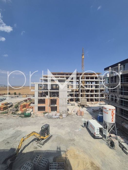 Продава се Двустаен апартамент в Бургас, Славейков - 76 кв.м за 1557 €/кв.м - Снимка #2