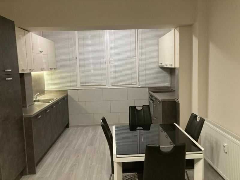 Продава се Двустаен апартамент в София, Младост 3 - 60 кв.м за 1131 €/кв.м - Снимка #1