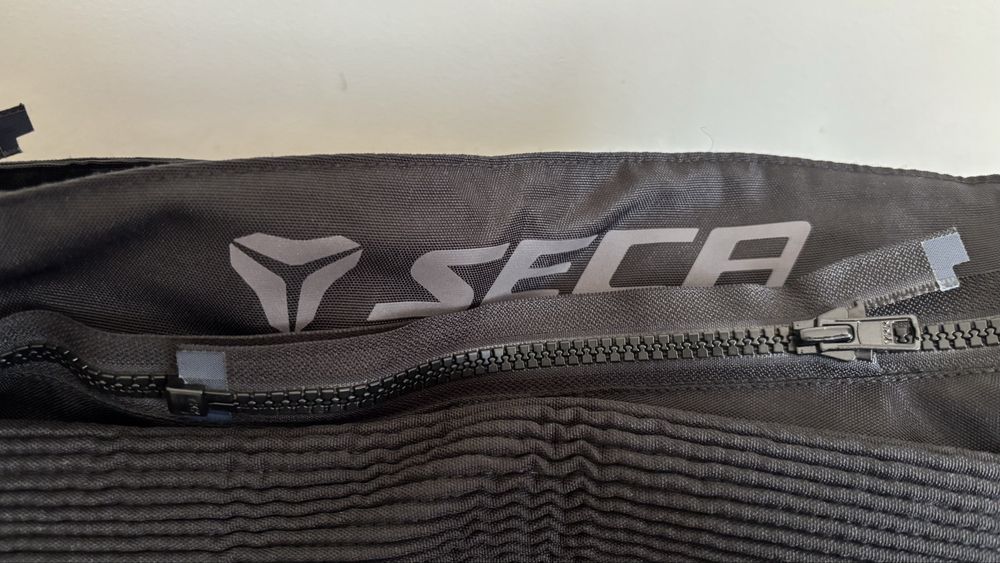 SECA текстилен мото екип