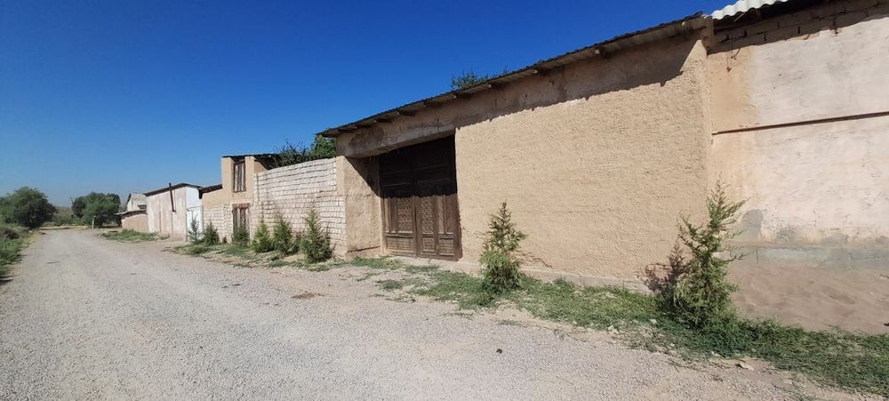 Xovli sotiladi 6 sotok Yuqorichirchiq