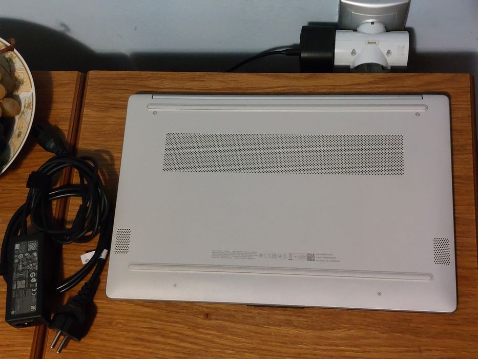 Laptop HP Ryzen 3 7320U 2,4Ghz/4,1Ghz, 8GB DDR5, 512GB, Radeon, Win11