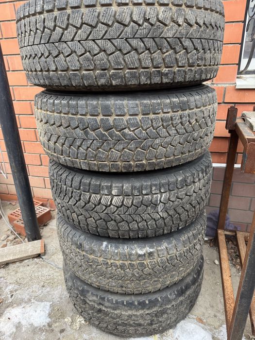 Шины с дисками 265/70/15