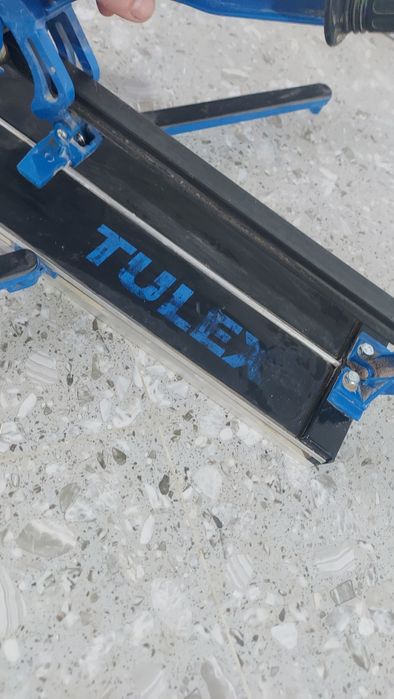 Плиткорез Совершенно Новый