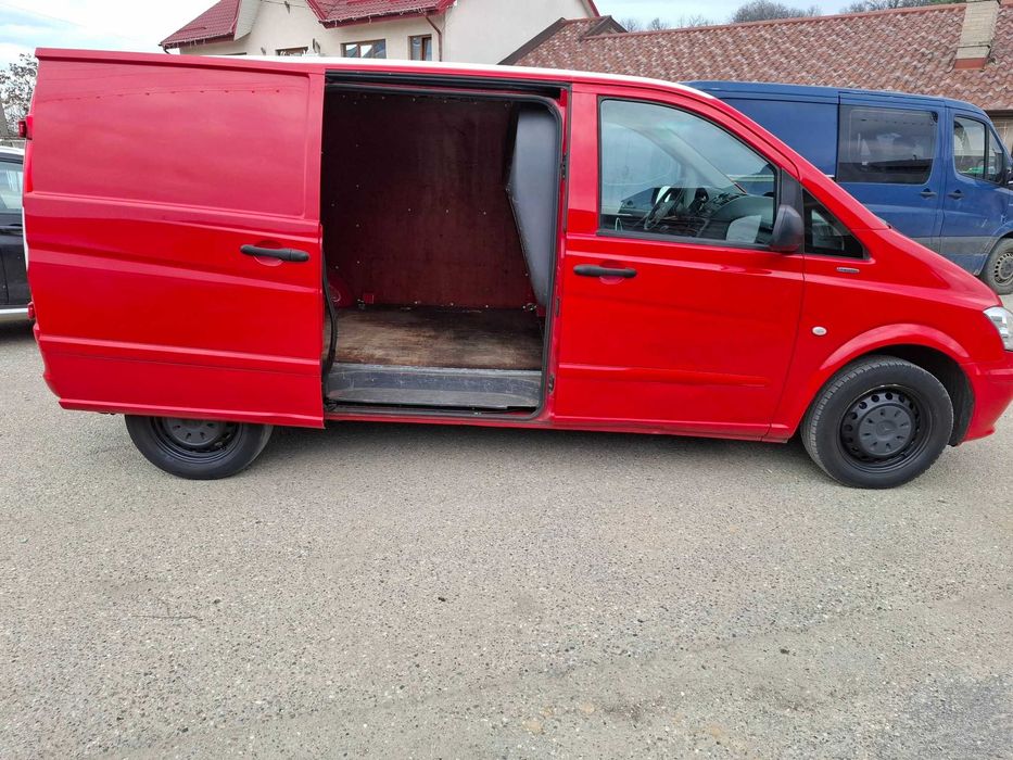 MERCEDES Vito 110 Autoutilitara 3 locuri 2.2CDi E5 6 trepte AC, recent adus Olanda