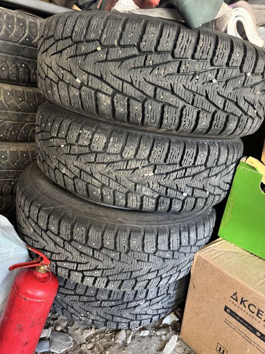 Nokian 205/70/15